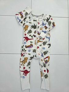 EUC SIZE 6-12 MONTHS