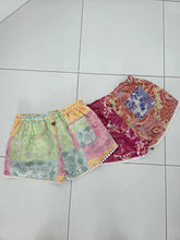 Load image into Gallery viewer, Pre-Loved Ghanda SIZE 5/6