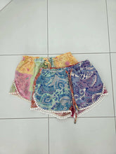 Load image into Gallery viewer, Pre-Loved Ghanda SIZE 5/6