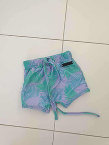 Pre-Loved Salty Shreds 3-6 swim shorts & 2 toshi hats xs