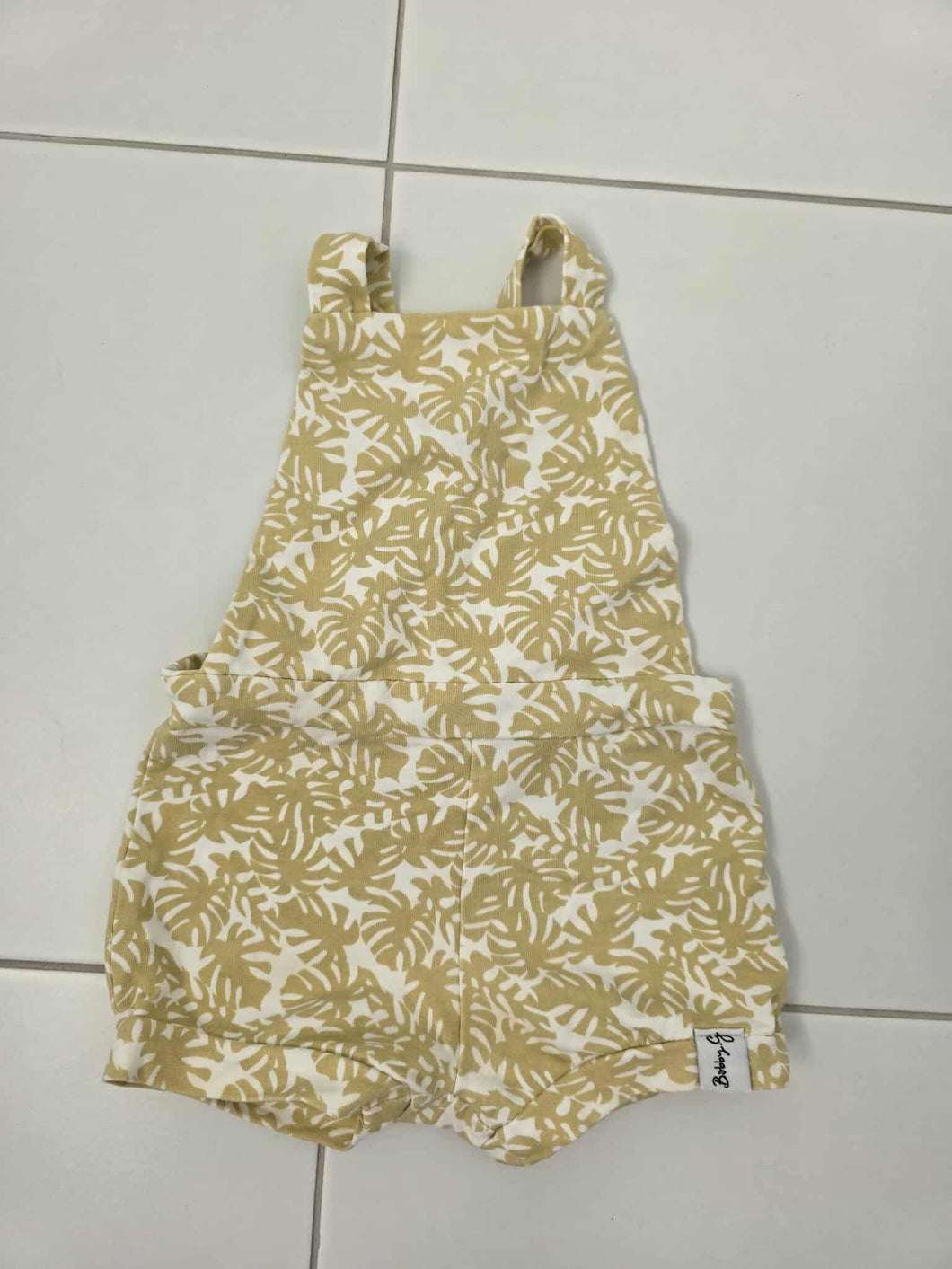 Pre-Loved Bobby G Size 2