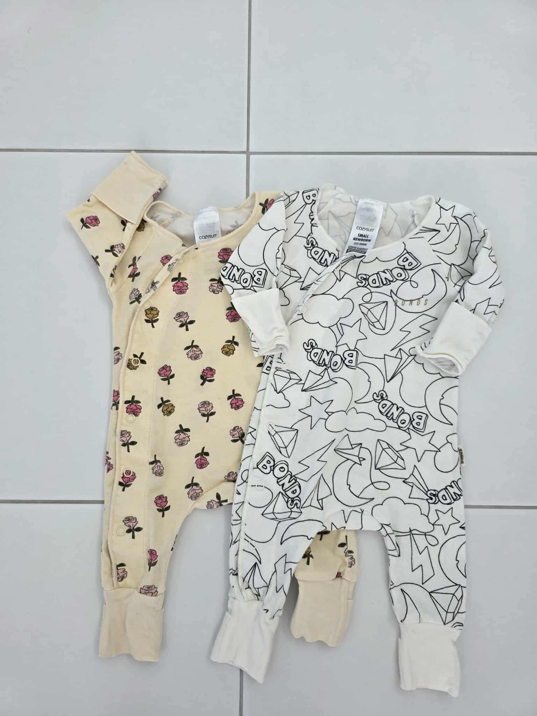 EUC SIZE SMALL NEWBORN