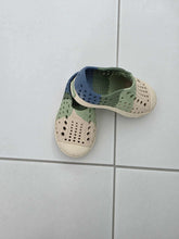 Load image into Gallery viewer, Pre-Loved Native Size 4