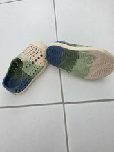 Load image into Gallery viewer, Pre-Loved Native Size 4