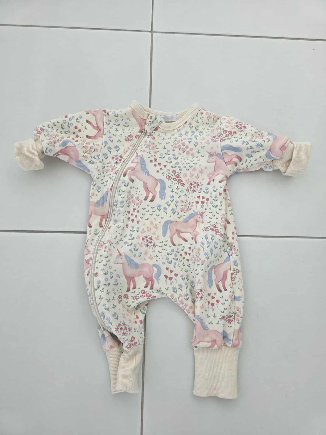 Pre-Loved Purebaby 0-3 MONTHS