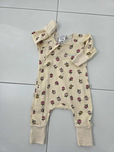 EUC SIZE NEWBORN