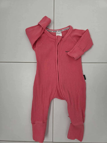 EUC SIZE NEWBORN