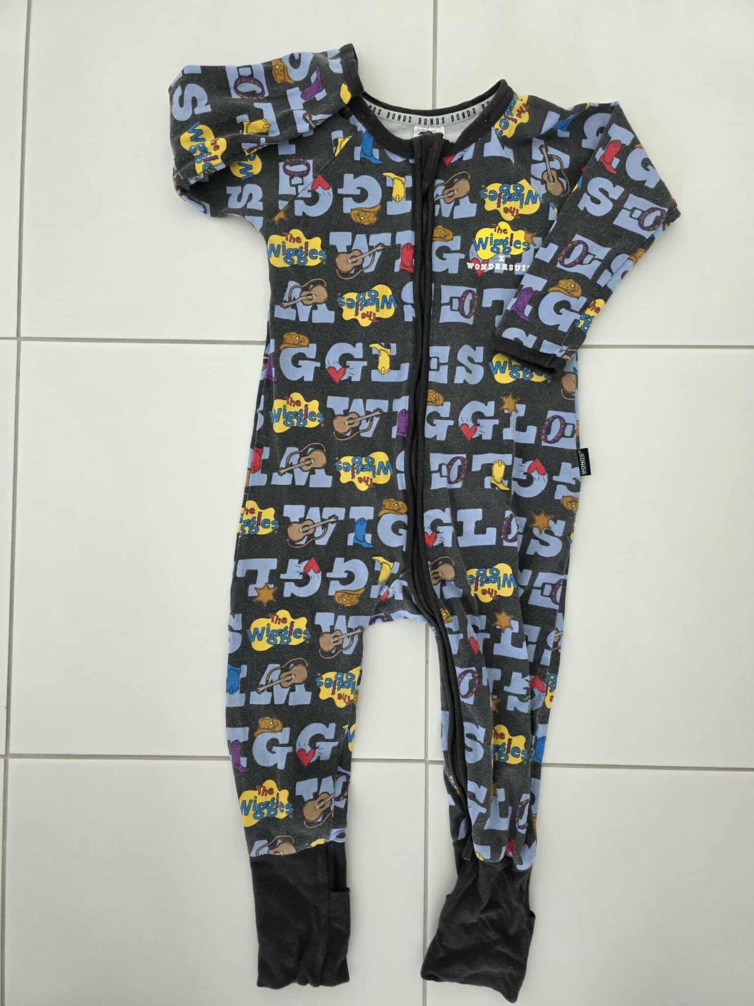 EUC SIZE 12-18 MONTHS