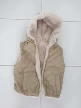 Load image into Gallery viewer, Pre-Loved Zara Vest Size 2